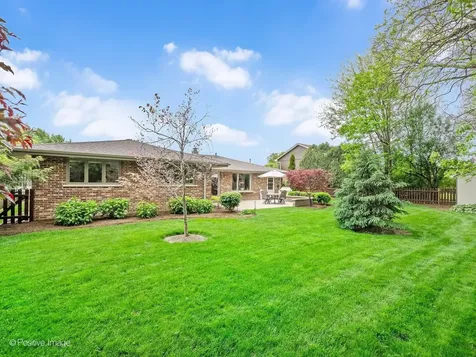 16W660 89TH Place Willowbrook IL 60527