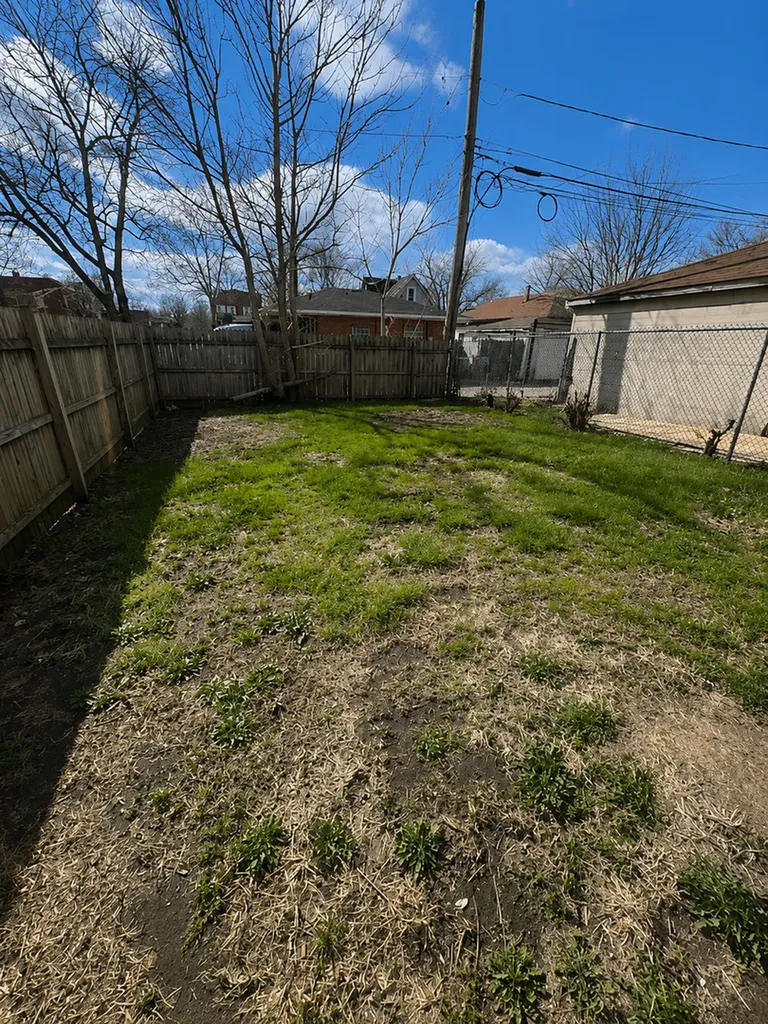 12258 South Eggleston Avenue Chicago IL 60628