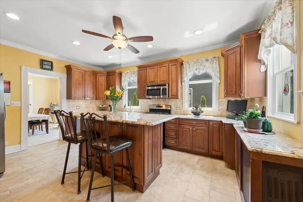 4924 North Seeley Avenue Chicago IL 60625