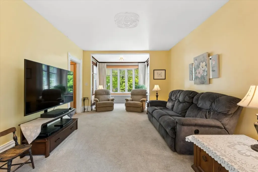 4924 North Seeley Avenue Chicago IL 60625