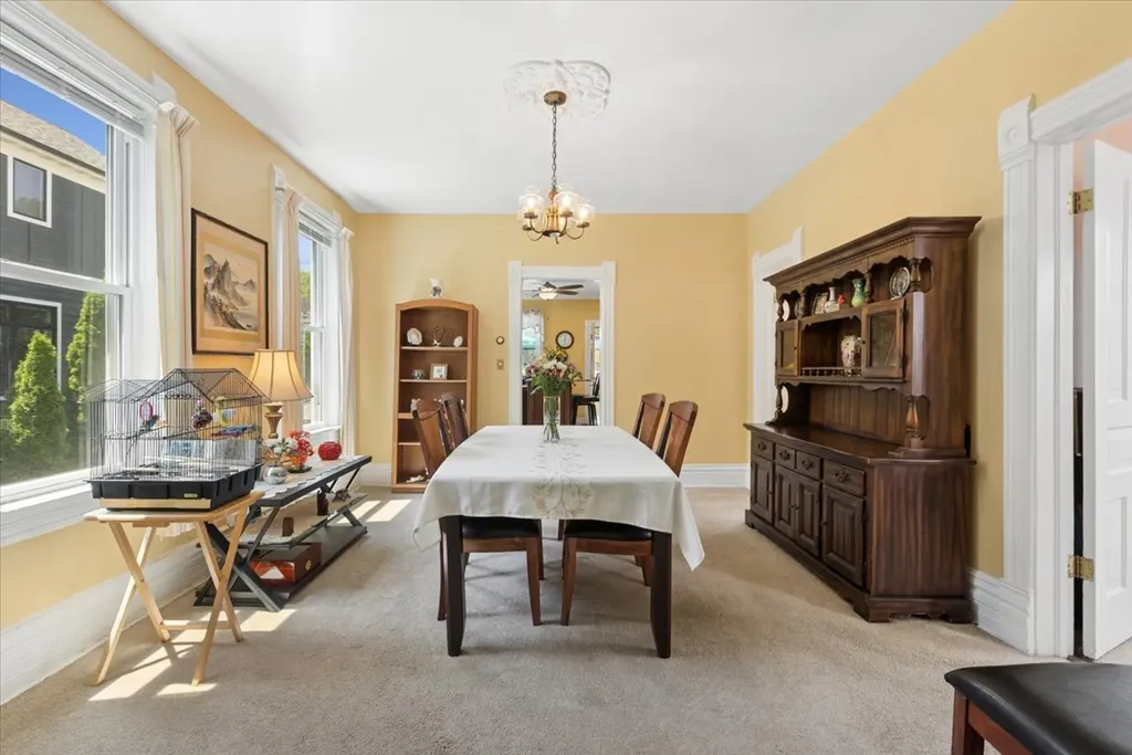 4924 North Seeley Avenue Chicago IL 60625