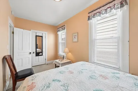4924 North Seeley Avenue Chicago IL 60625