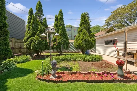 4924 North Seeley Avenue Chicago IL 60625