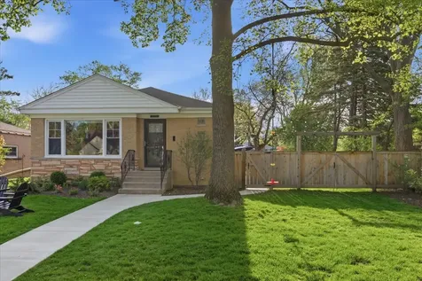 9237 Lincolnwood Drive Evanston IL 60203