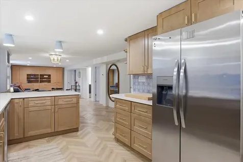 9237 Lincolnwood Drive Evanston IL 60203
