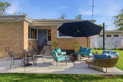 9237 Lincolnwood Drive Evanston IL 60203