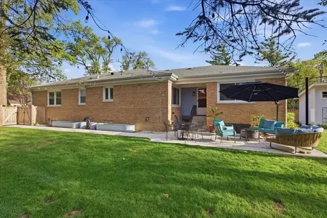 9237 Lincolnwood Drive Evanston IL 60203