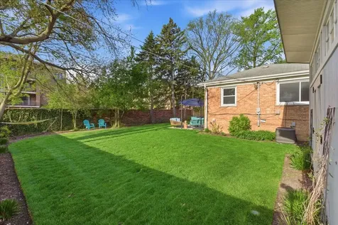 9237 Lincolnwood Drive Evanston IL 60203
