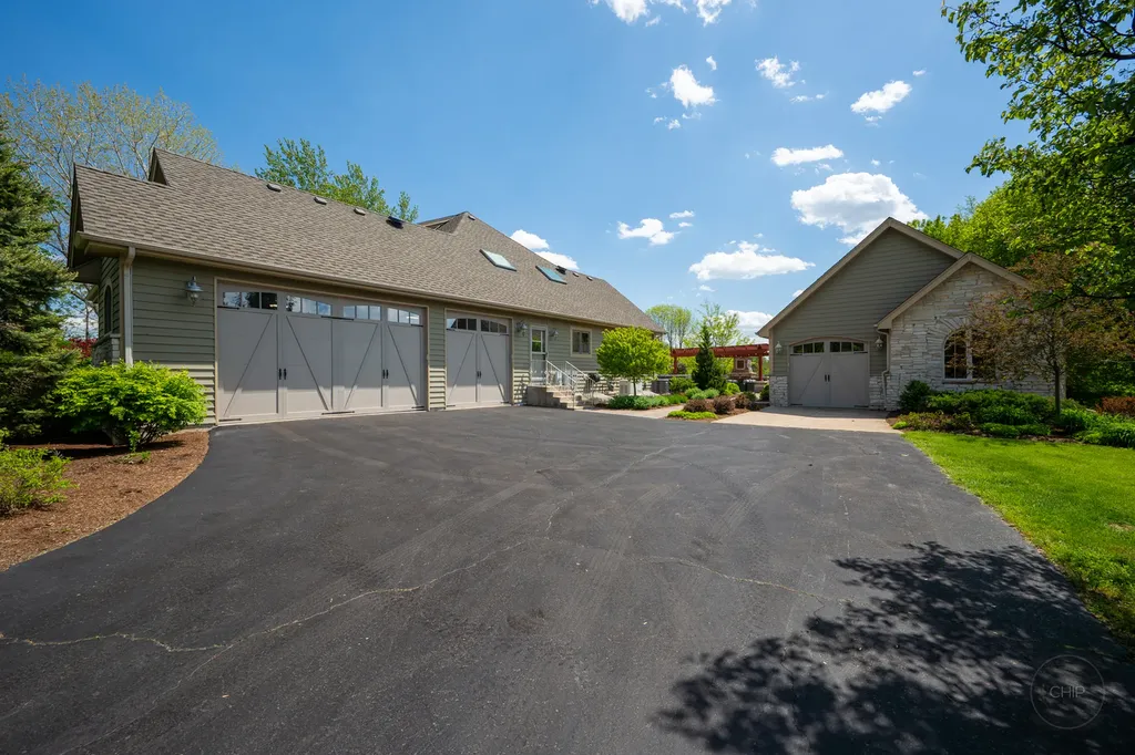 16420 South River Road Plainfield IL 60586
