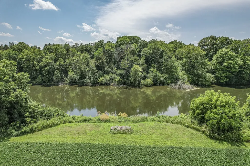 16420 South River Road Plainfield IL 60586