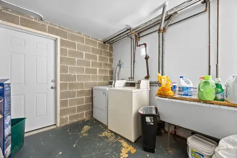 7730 Ogden Avenue Lyons IL 60534