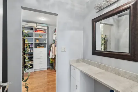 828 Woodleigh Avenue Highland Park IL 60035