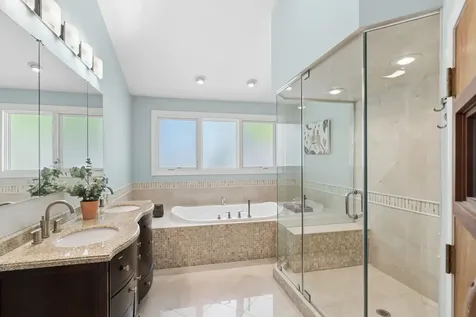828 Woodleigh Avenue Highland Park IL 60035