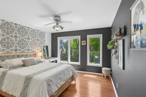 828 Woodleigh Avenue Highland Park IL 60035