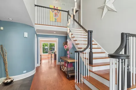 828 Woodleigh Avenue Highland Park IL 60035