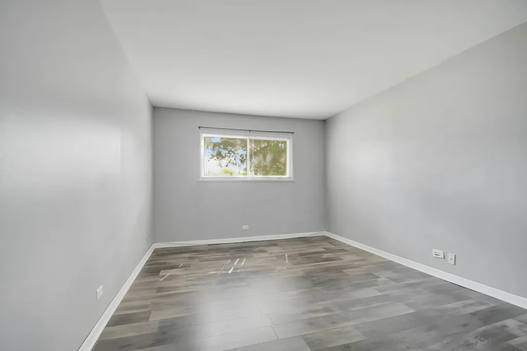 3A Kingery Quarter Willowbrook IL 60527