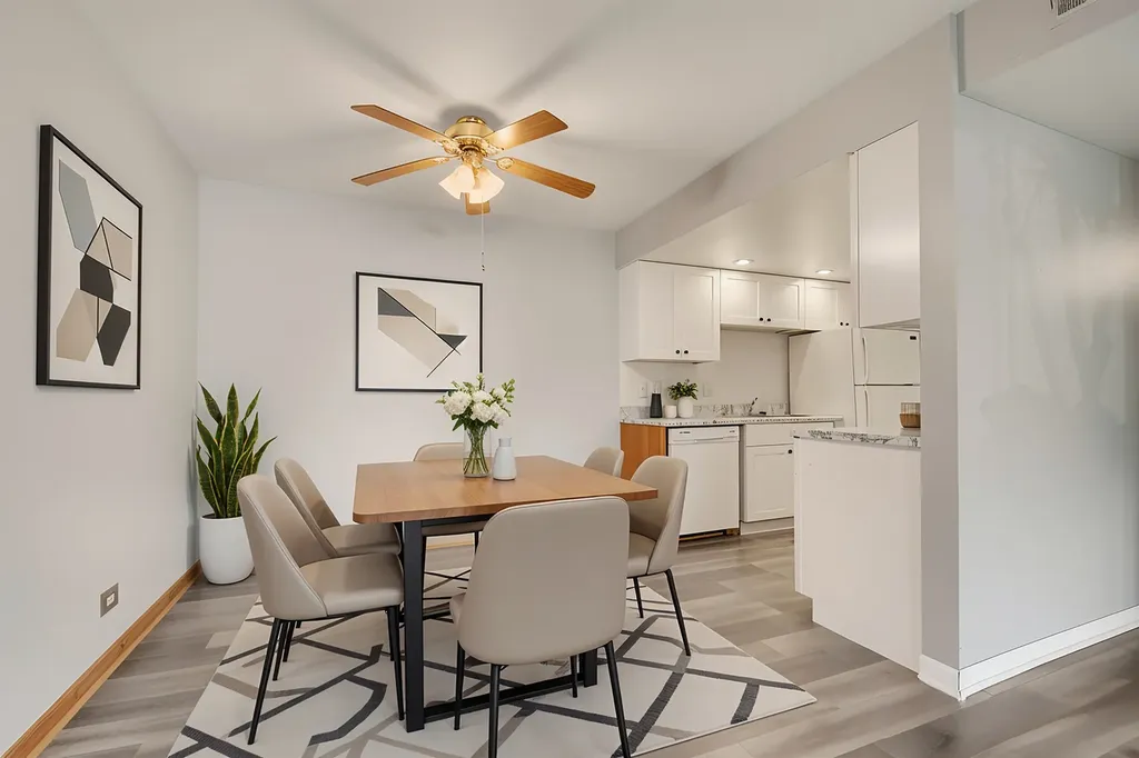 3A Kingery Quarter Willowbrook IL 60527