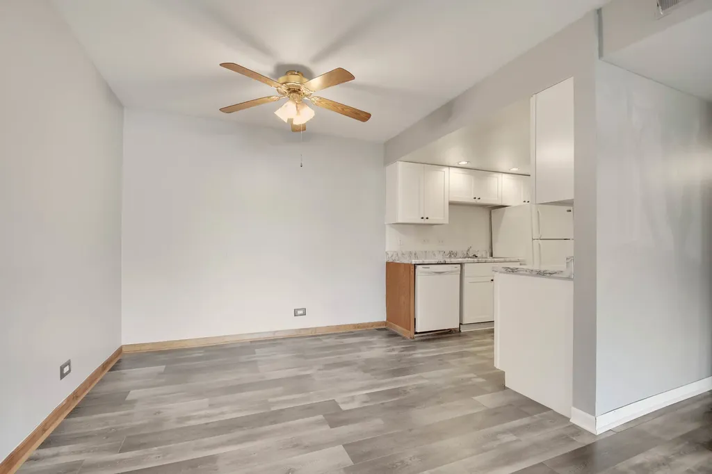 3A Kingery Quarter Willowbrook IL 60527