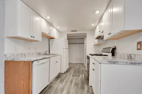 3A Kingery Quarter Willowbrook IL 60527