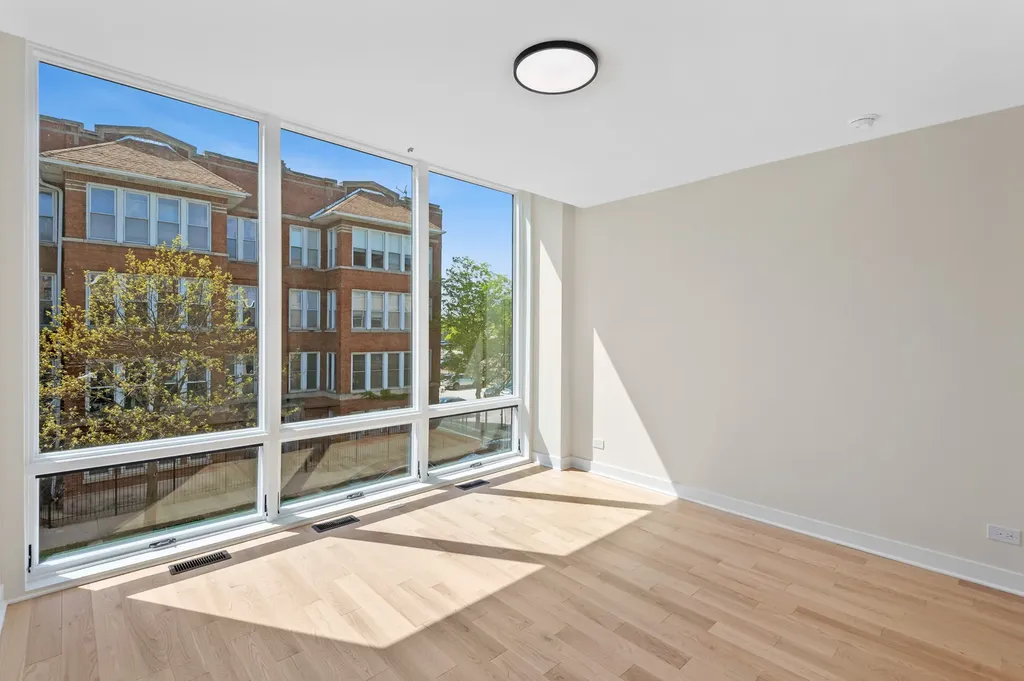 4717 South Ingleside Avenue Chicago IL 60615