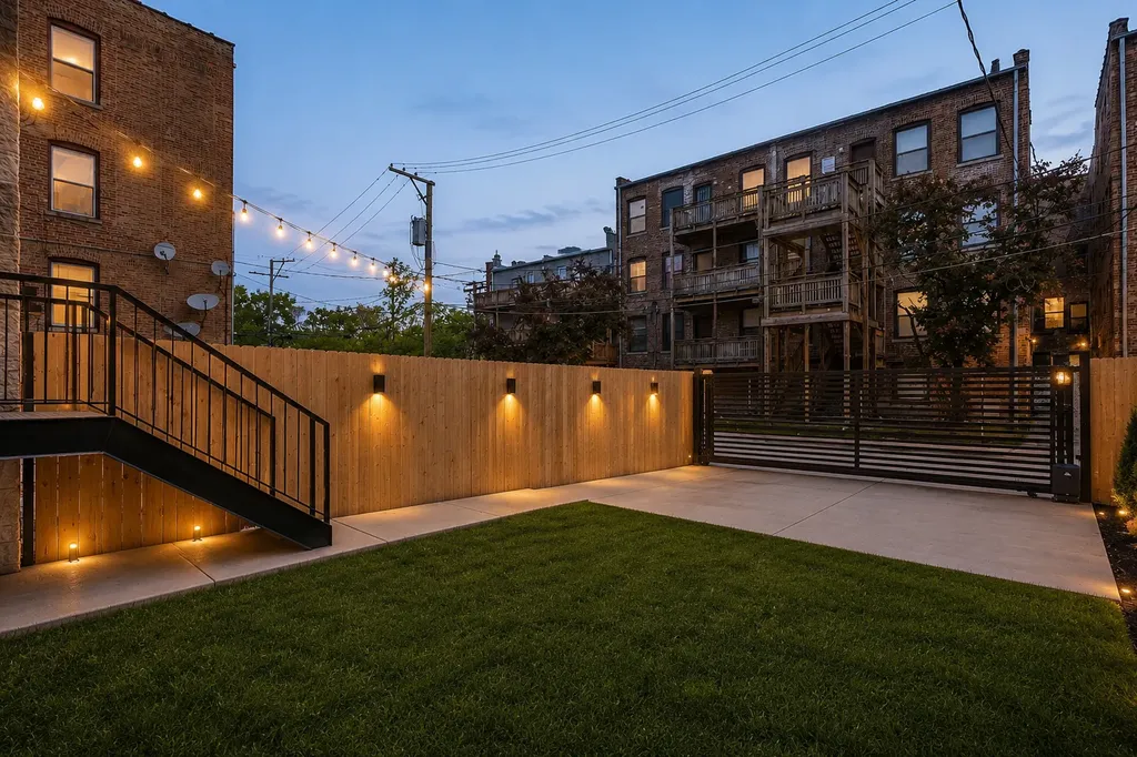 4717 South Ingleside Avenue Chicago IL 60615