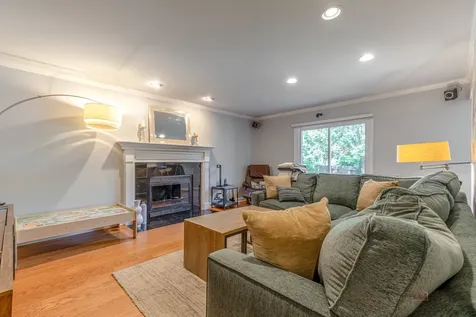 852 Horatio Boulevard Buffalo Grove IL 60089