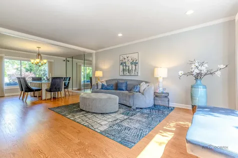 852 Horatio Boulevard Buffalo Grove IL 60089
