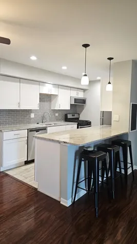 10910 South Kilpatrick Avenue Oak Lawn IL 60453