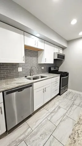 10910 South Kilpatrick Avenue Oak Lawn IL 60453