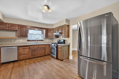 706 Fuller Avenue Streator IL 61364