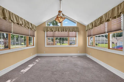 706 Fuller Avenue Streator IL 61364