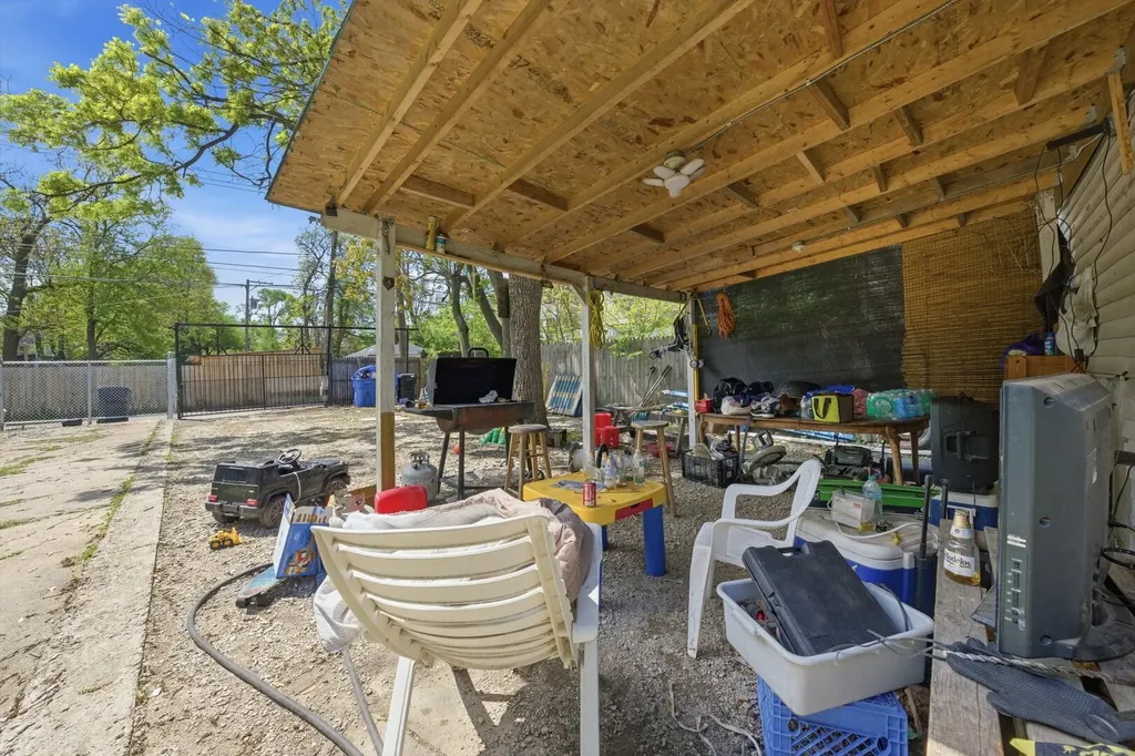 1643 West 59th Street Chicago IL 60636