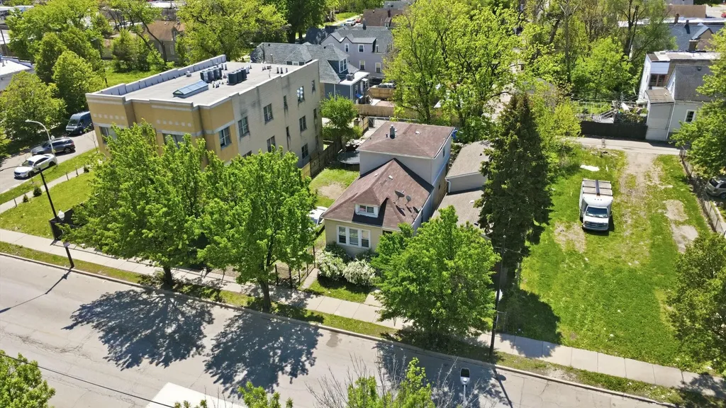 1643 West 59th Street Chicago IL 60636