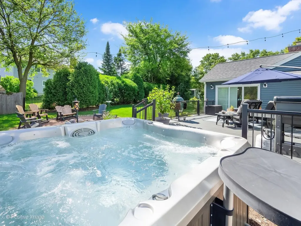 1525 Almond Court Downers Grove IL 60515