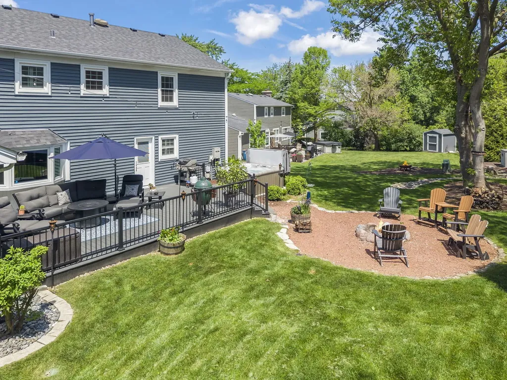 1525 Almond Court Downers Grove IL 60515