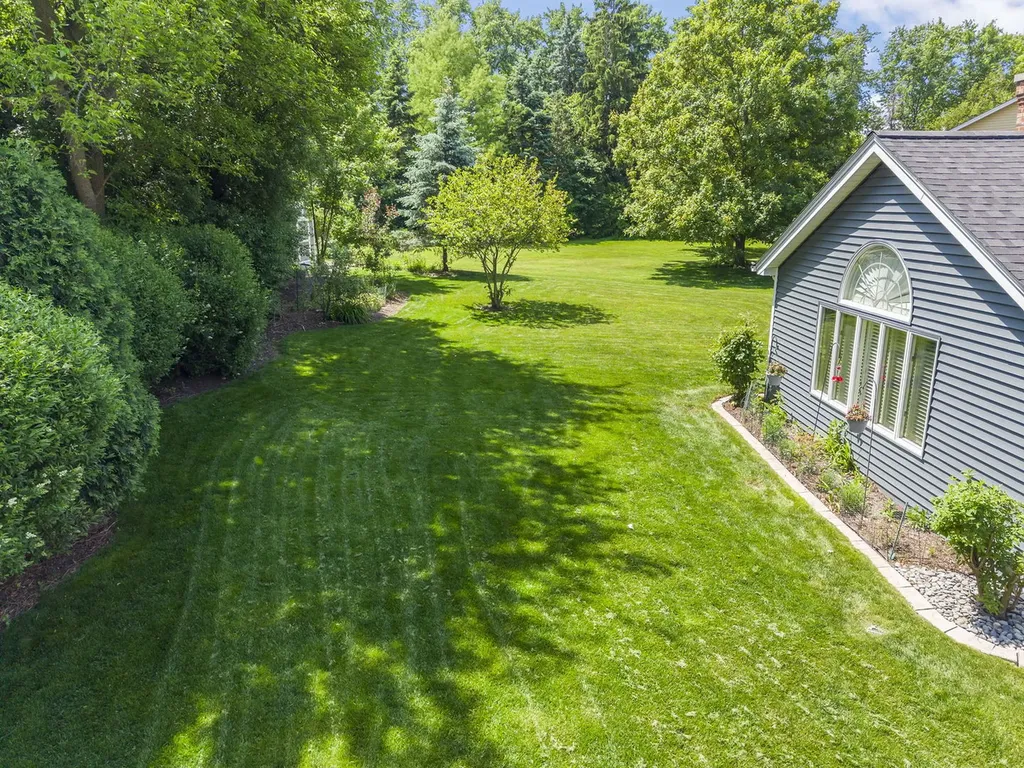 1525 Almond Court Downers Grove IL 60515