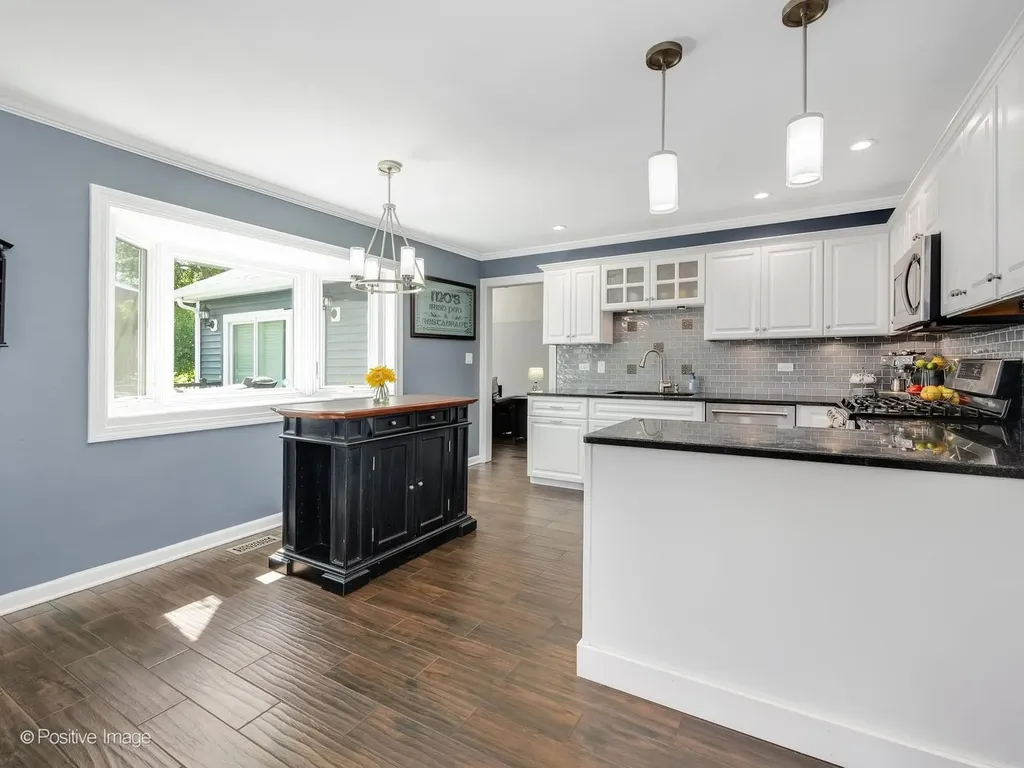 1525 Almond Court Downers Grove IL 60515