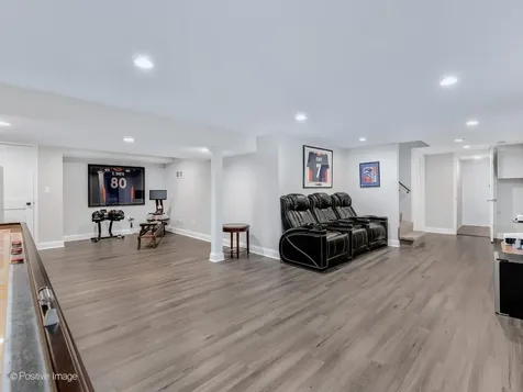 1525 Almond Court Downers Grove IL 60515