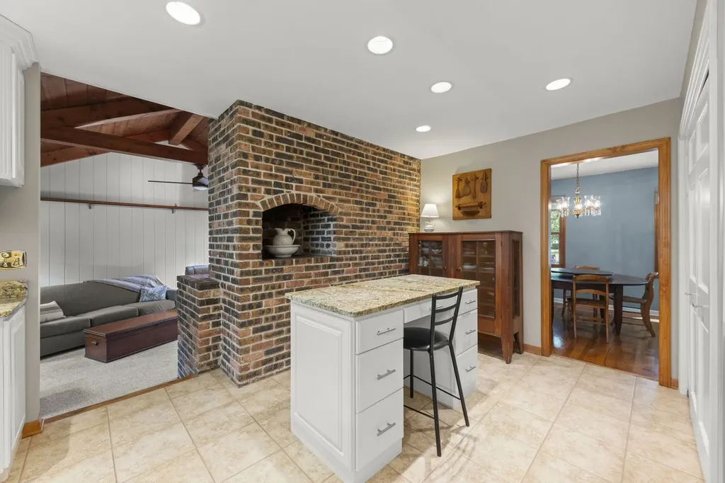 105 Thrush Lane Naperville IL 60540