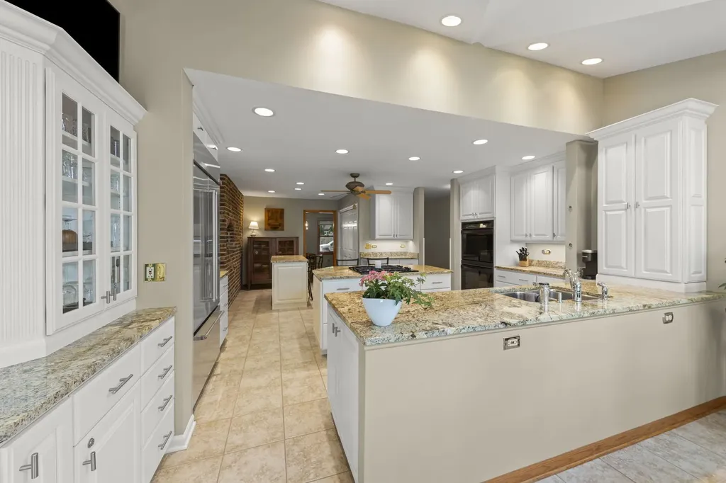 105 Thrush Lane Naperville IL 60540