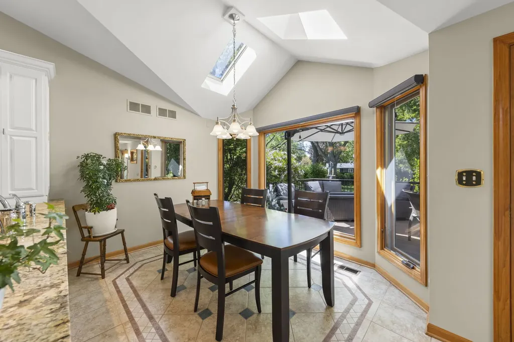105 Thrush Lane Naperville IL 60540