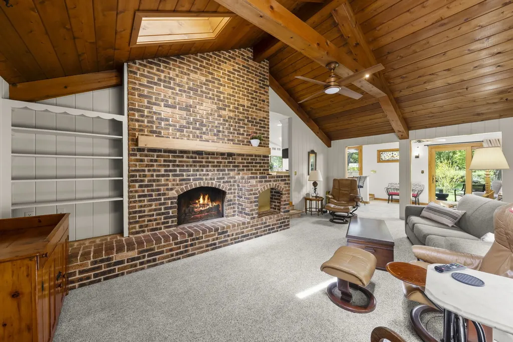 105 Thrush Lane Naperville IL 60540