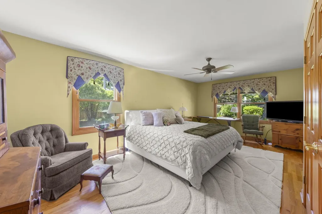 105 Thrush Lane Naperville IL 60540