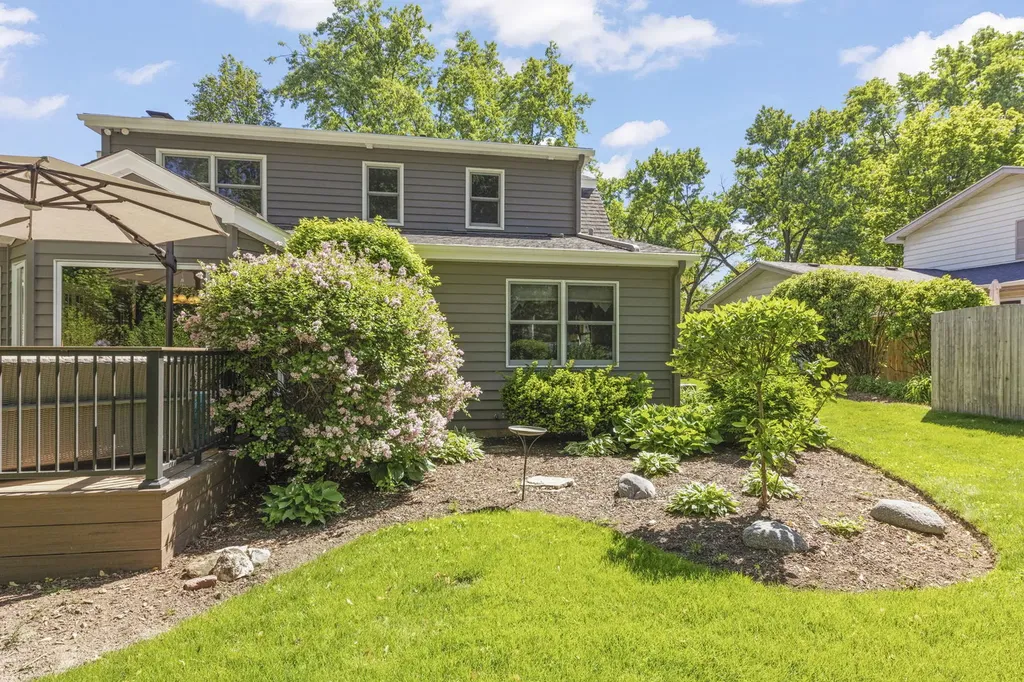 105 Thrush Lane Naperville IL 60540