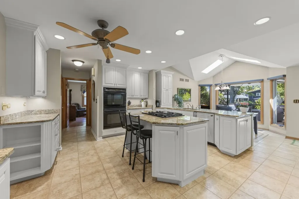 105 Thrush Lane Naperville IL 60540