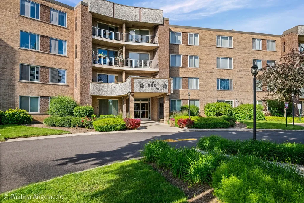 900 East Wilmette Road Palatine IL 60074