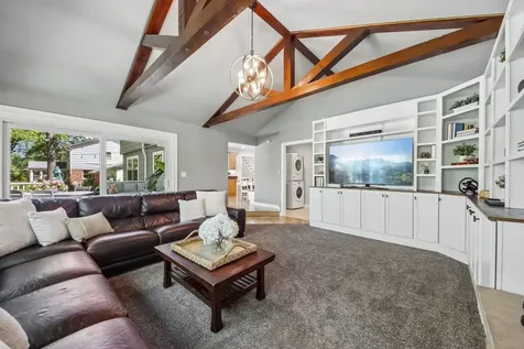 15460 West Wildwood Court Libertyville IL 60048