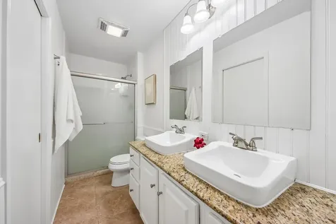 15460 West Wildwood Court Libertyville IL 60048