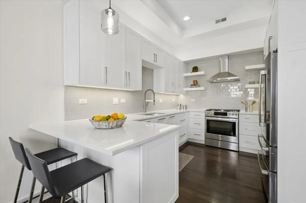 2150 West North Avenue Chicago IL 60647