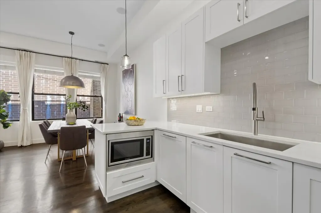 2150 West North Avenue Chicago IL 60647